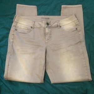 FINAL SALE- Lilac Gray Jeggings